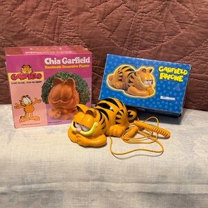 VINTAGE! Nib Garfield Orange Phone and NIB SEALED Garfield chia planter